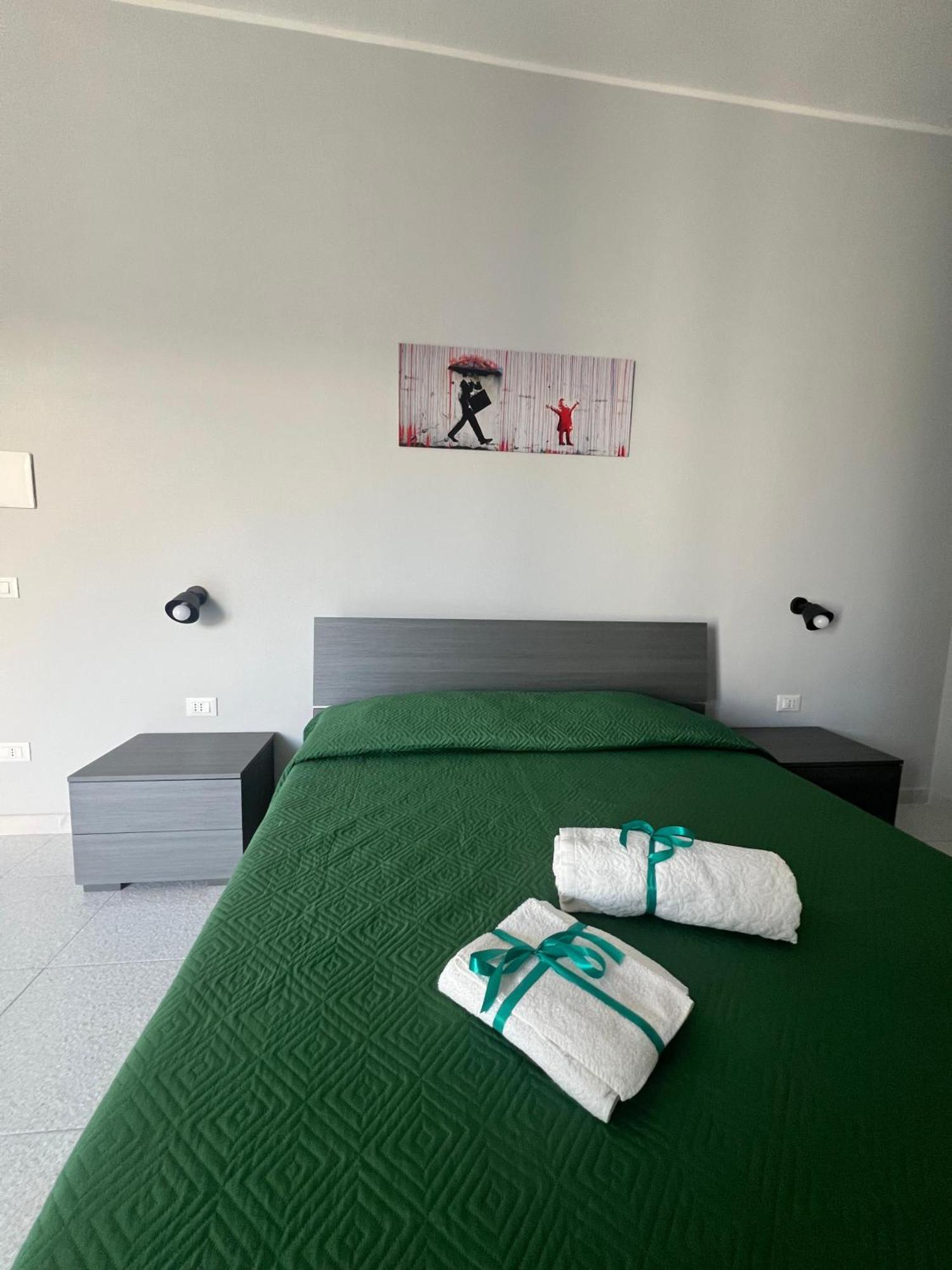 Settetrequattro Rooms Сиракуза Екстериор снимка